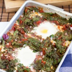Anti Hangover Baked Eggs in Spinach and Tomato | #hangover #vegetarian #breakfast | 
