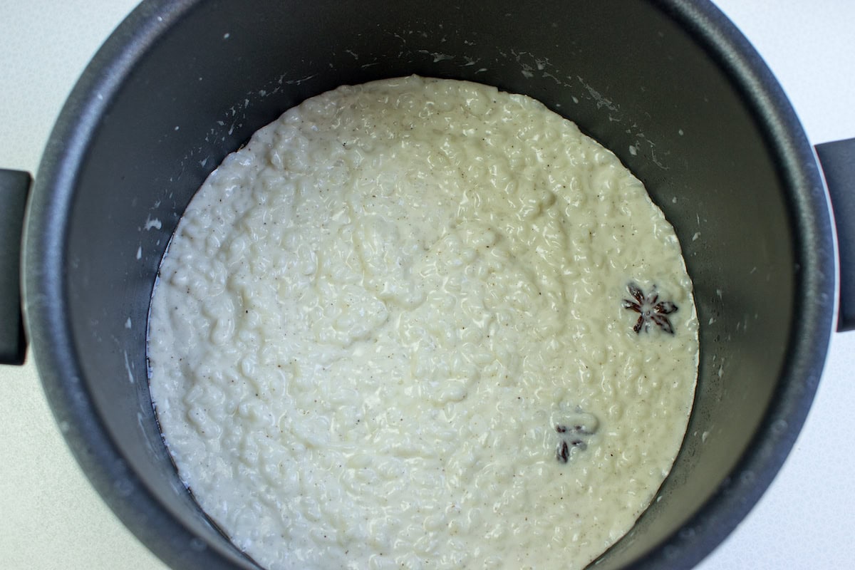 A pot of the coconut rice pudding in the cooker | Hurry The Food Up