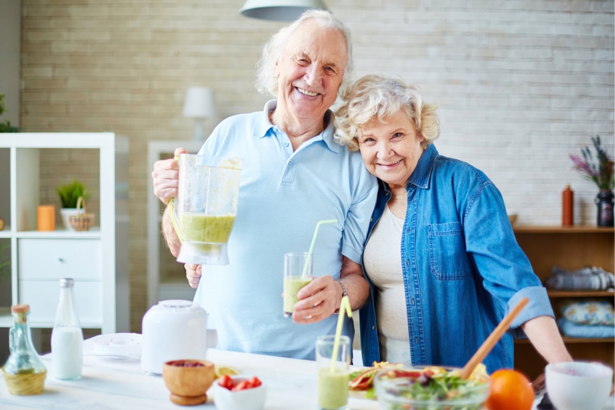 The elderly couple make protein drink in the kitchen | Hurry The Food Up