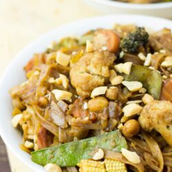 Bowl of satay vegetables and noodles | Hurry The Food Up