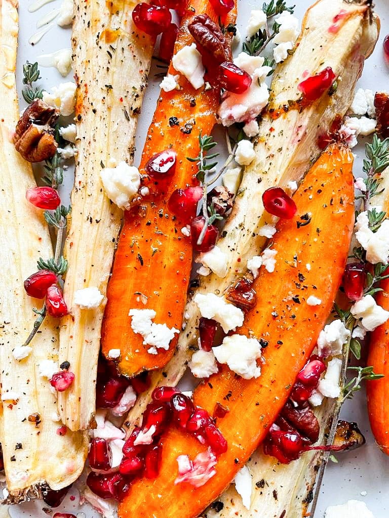 The meal is baked and ready for munching #pepper #pomegranate | 