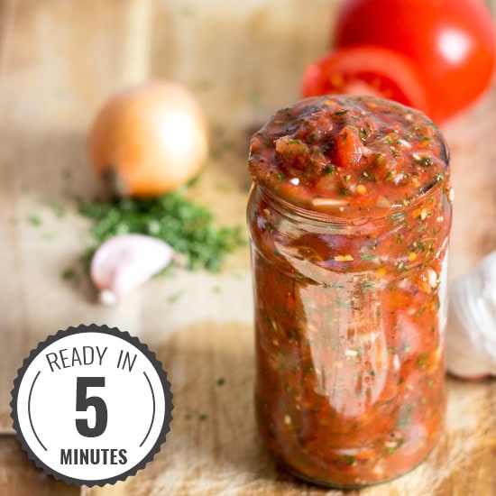 Simple, Sexy Salsa. Ready in 5 minutes | #salsa #vegetarian | 