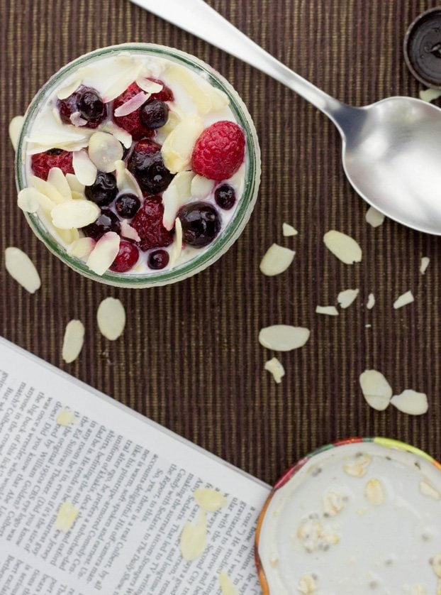 Kat’s Vegan Overnight Oats in a Jar (3 Minutes) #oats #vegan | 
