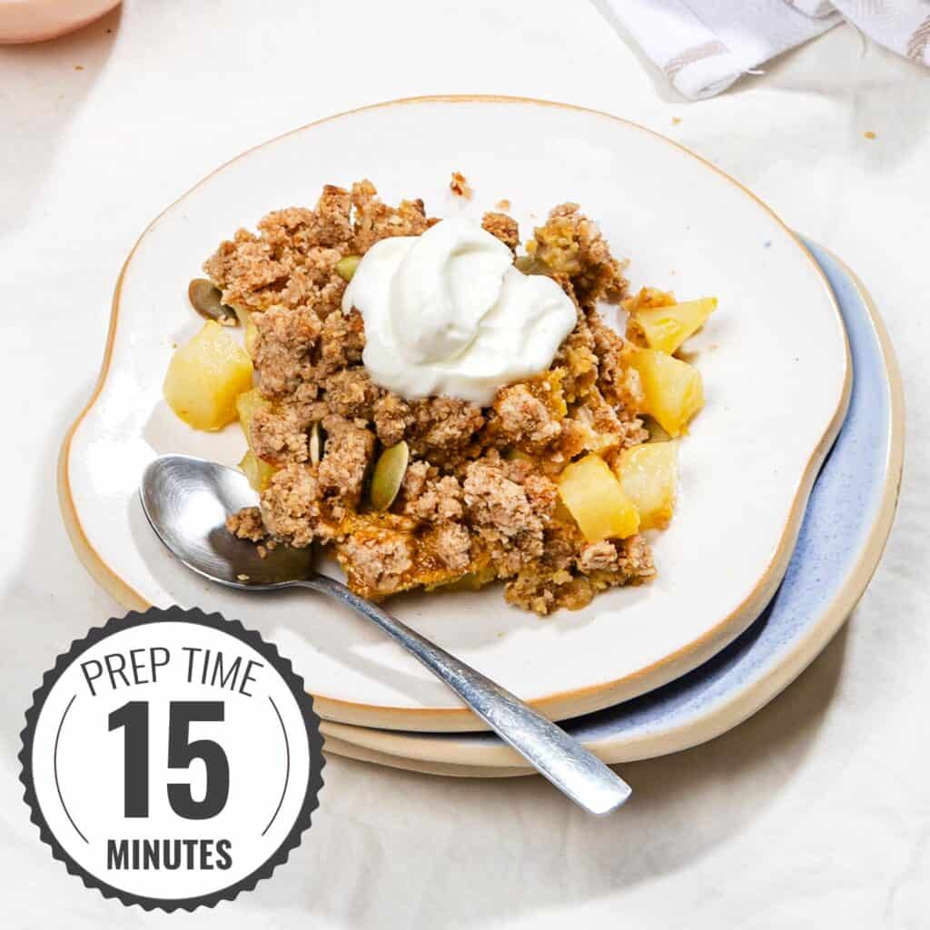 Healthy Breakfast Pear Crisp – Pear-fect Brekkie!