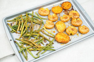 The process of baking potatoes and green beans in the oven | Hurry The Food Up