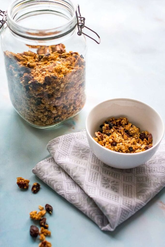 Crunchy Homemade Granola With Egg Whites - Tasty and Delicious Egg White Recipes You Must Try | Hurry The Food Up