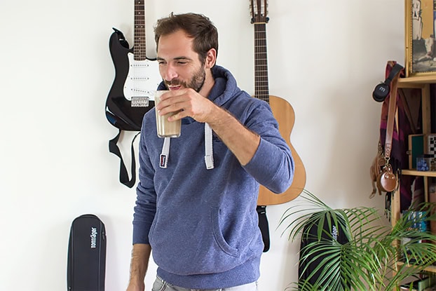 Delicious Date Smoothie - Vegan, high in Omega 3 - Hauke enjoying his delicious date smoothie #vegan #smoothie | 