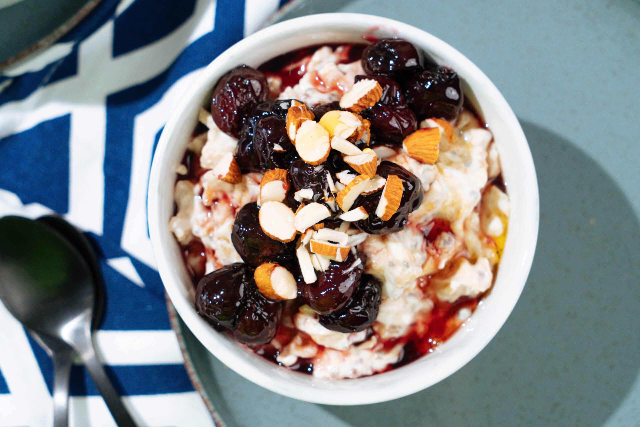  The process of serving the protein oatmeal | Hurry The Food Up