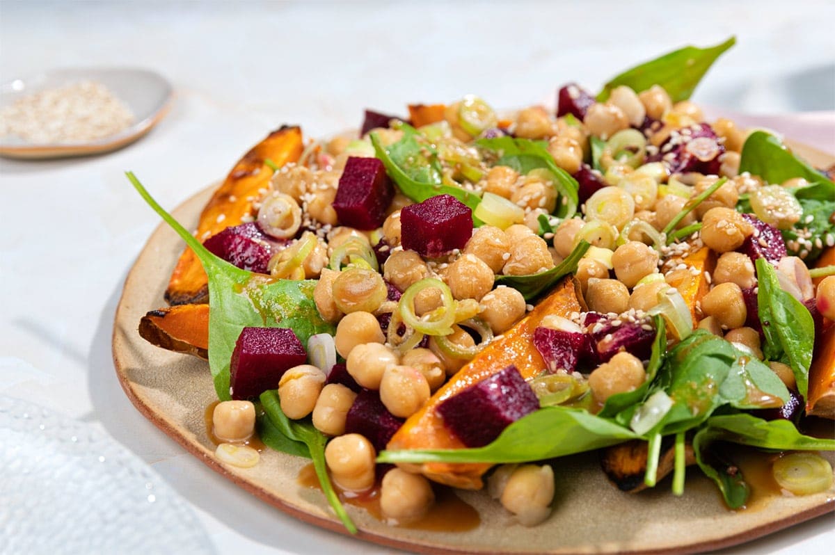 Side view of a salad that is served on the plate | Hurry The Food Up